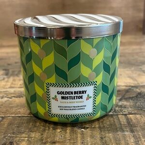 Bath & Body Works Golden Berry Mistletoe Candle - Green and Yellow